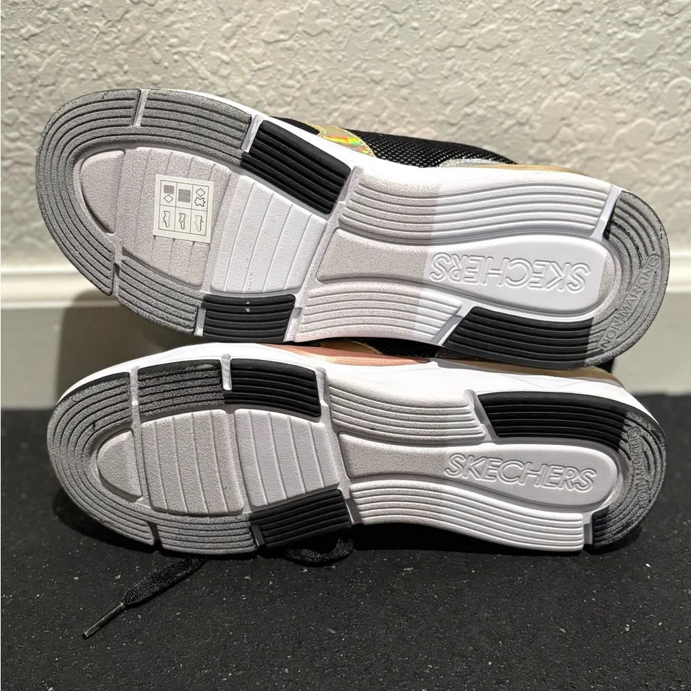 SKECHERS STREET SHINE STATUS 2.0 --SIZE 6‎ YOUTH-- WOMENS SIZE 8